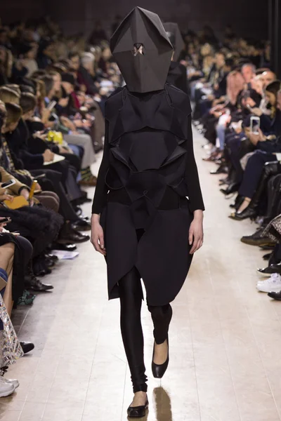 Look 36
